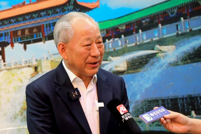 與克拉瑪依市人民政府戰略合作簽約儀式3.png