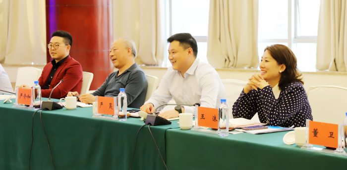 同新疆博州黨委副書記王貴駟、常務(wù)副州長曾健會談3.png