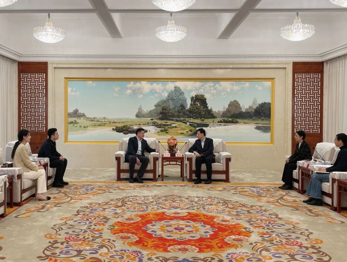 嚴昊同1.jpg